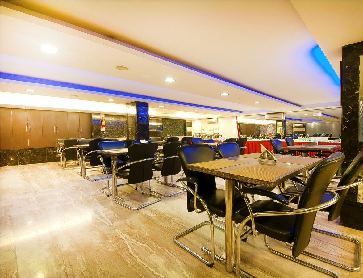 Hotel Amaltas International - Delhi-16 New Delhi Ngoại thất bức ảnh