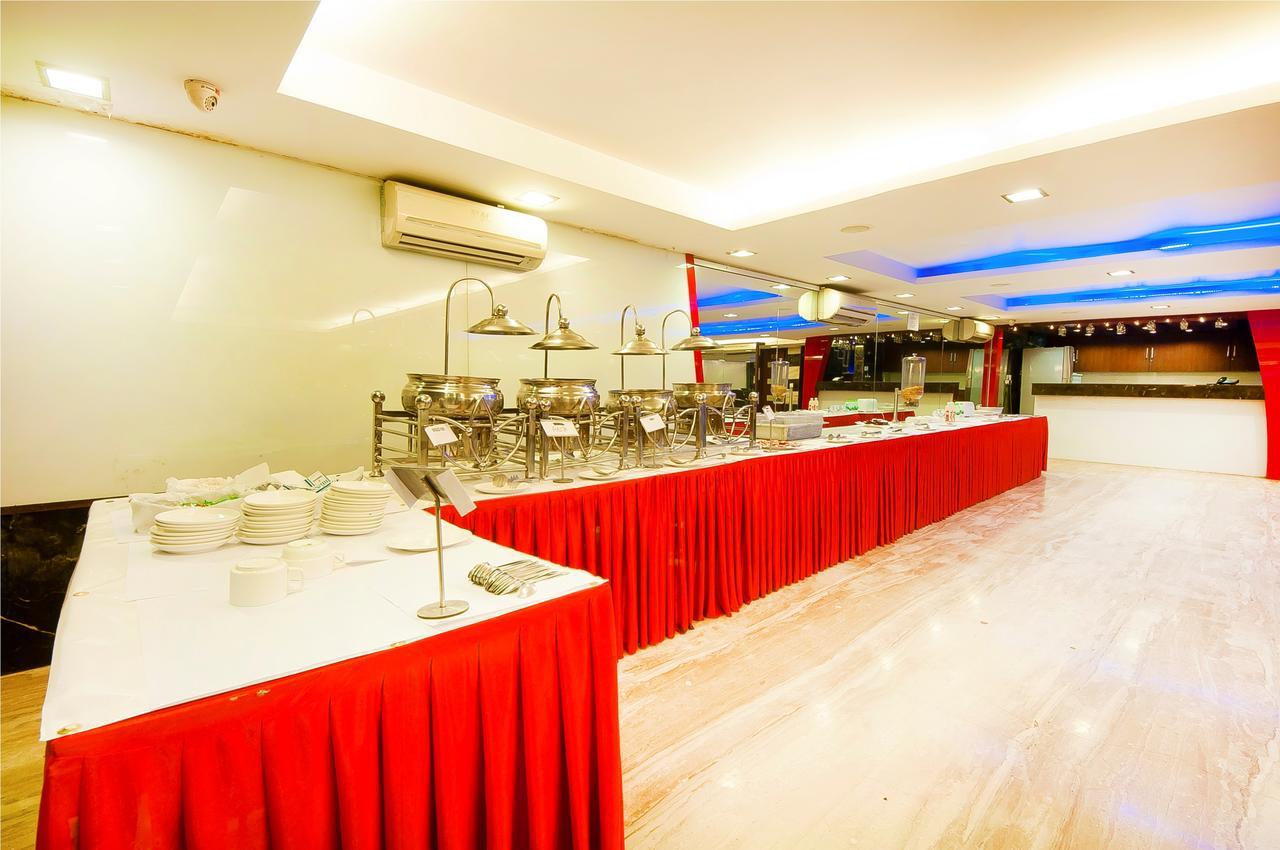 Hotel Amaltas International - Delhi-16 New Delhi Ngoại thất bức ảnh