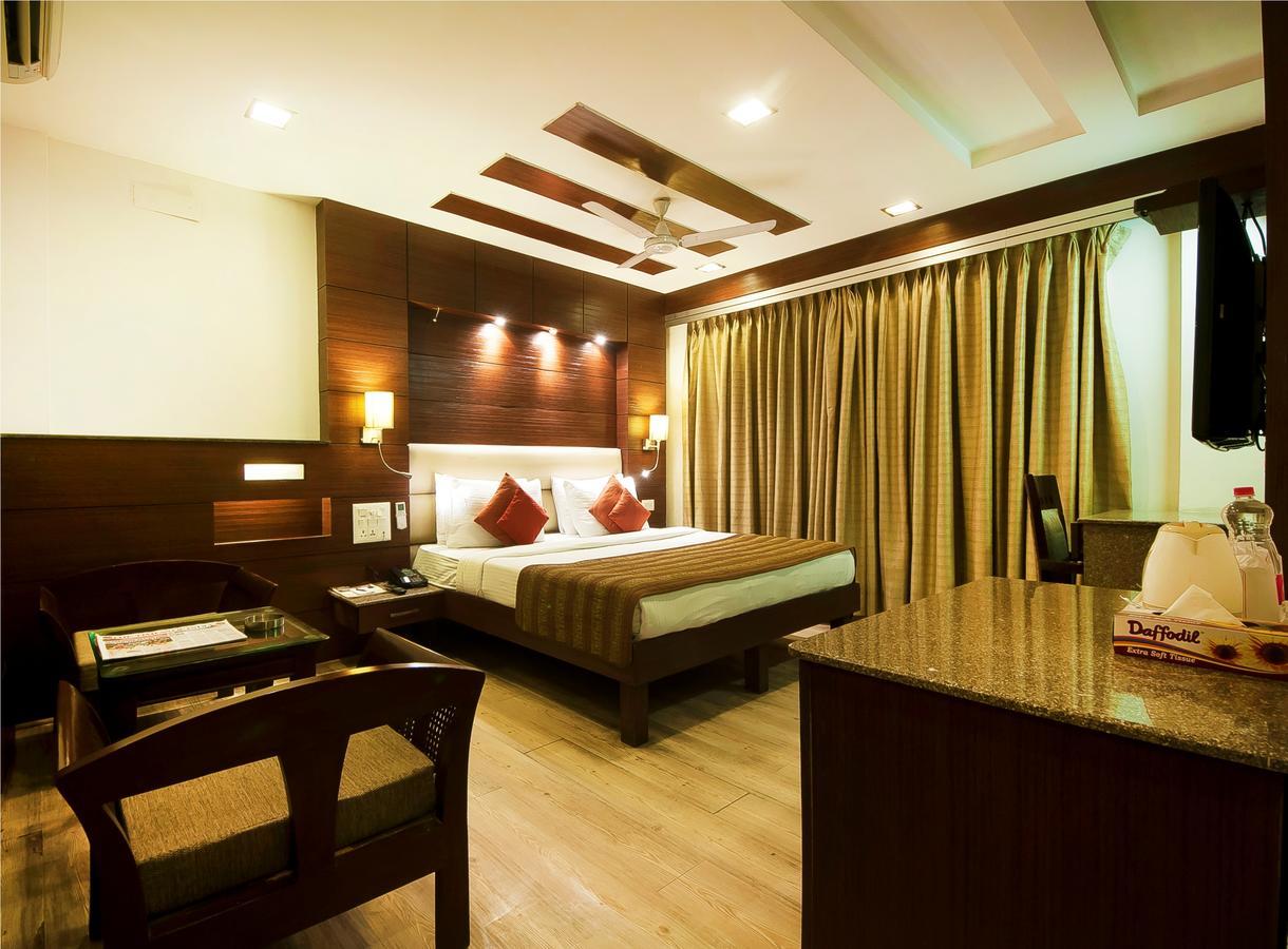 Hotel Amaltas International - Delhi-16 New Delhi Ngoại thất bức ảnh
