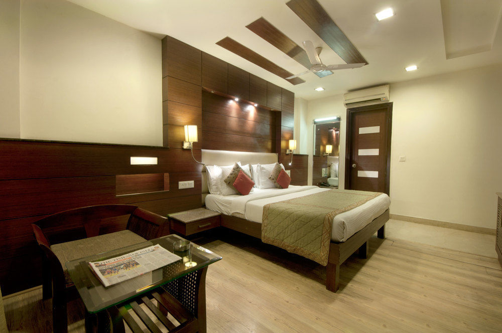 Hotel Amaltas International - Delhi-16 New Delhi Ngoại thất bức ảnh