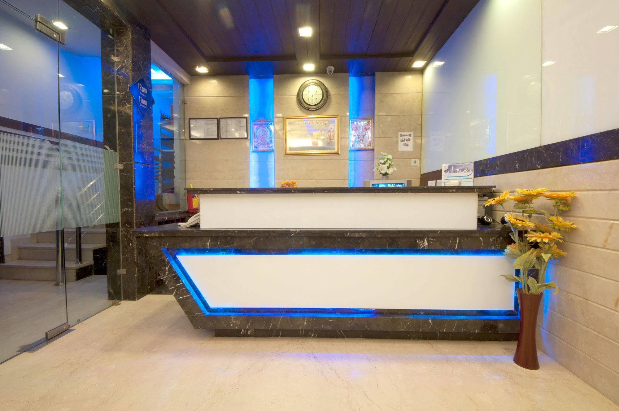 Hotel Amaltas International - Delhi-16 New Delhi Ngoại thất bức ảnh