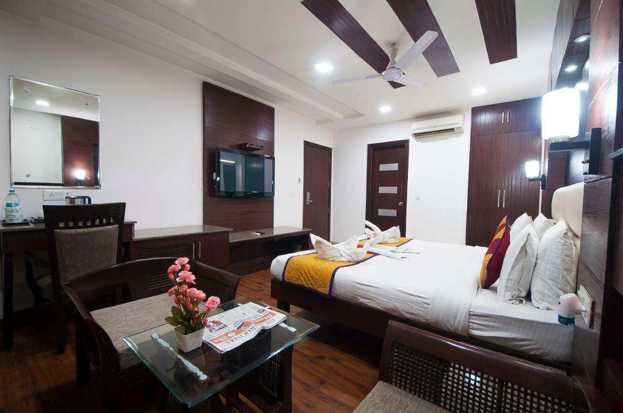 Hotel Amaltas International - Delhi-16 New Delhi Ngoại thất bức ảnh
