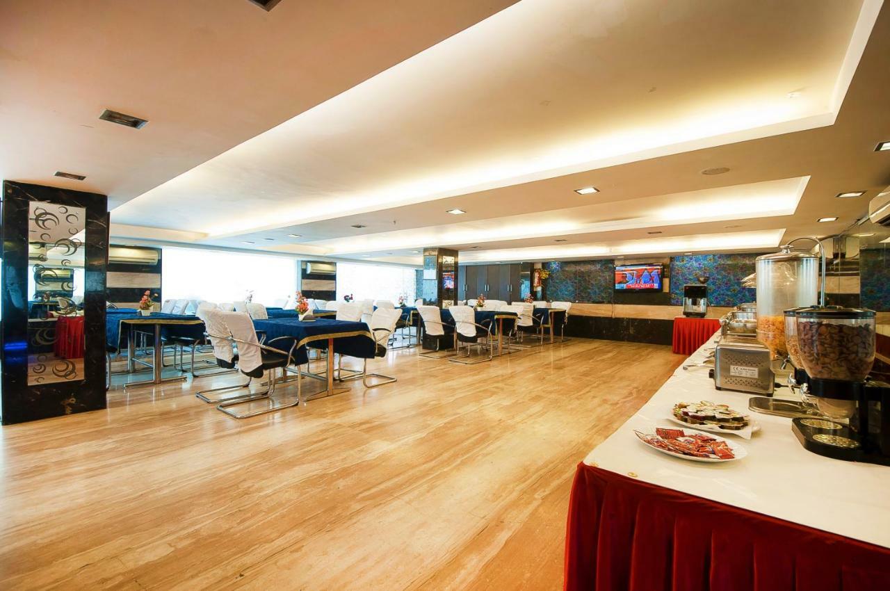 Hotel Amaltas International - Delhi-16 New Delhi Ngoại thất bức ảnh
