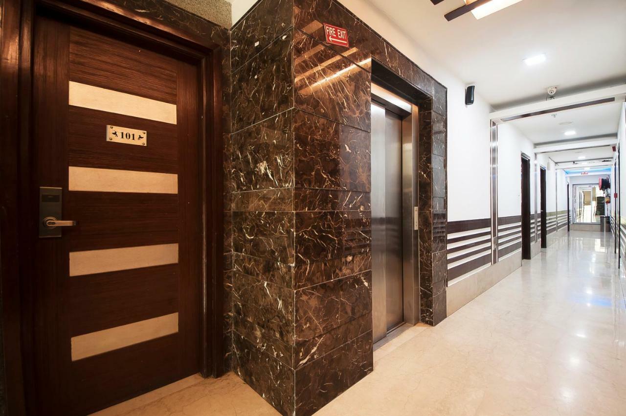 Hotel Amaltas International - Delhi-16 New Delhi Ngoại thất bức ảnh